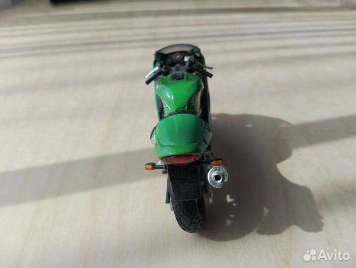 Kawasaki Ninja ZX-12R