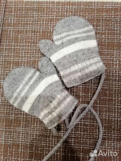 Детская шапка и варежки демисезонные