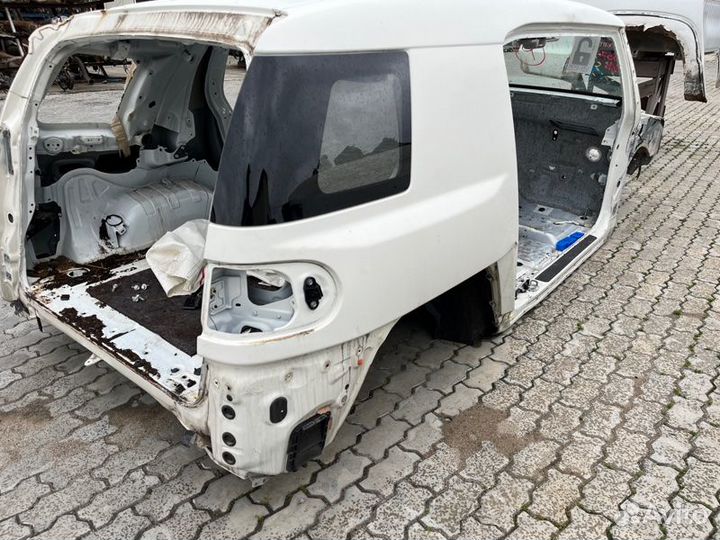 Крыло прав. зад. Toyota FJ cruiser