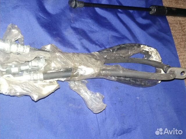 Шланг тормозной передний правый левый Авенсис