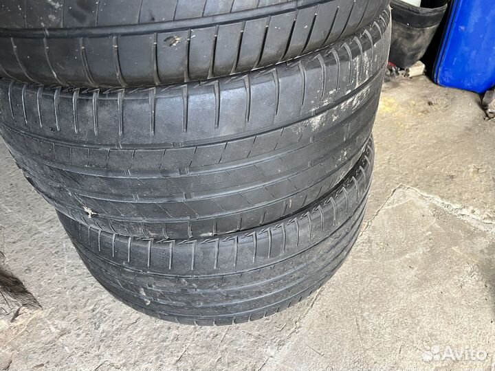 Bridgestone Turanza T005 255/40 R20