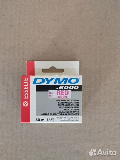 60603 dymo D2 лента 19mm x 50m красный шрифт 3/4