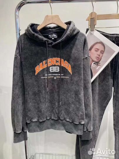 Спортивный варёный костюм женский Balenciaga