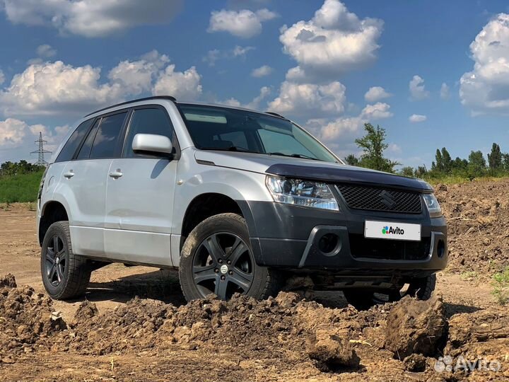 Suzuki Grand Vitara 2.0 AT, 2005, 271 000 км