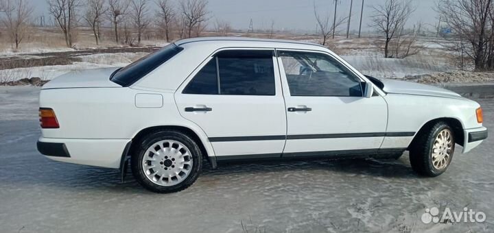 Mercedes-Benz W124 2.3 МТ, 1986, 350 000 км