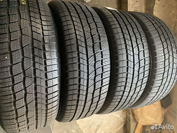Continental ContiWinterContact TS 810 255/50 R20