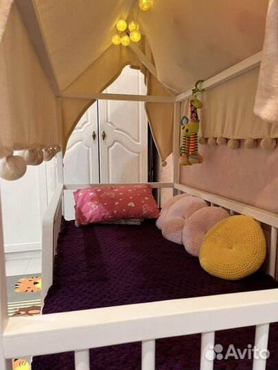 Детская кроватка домик