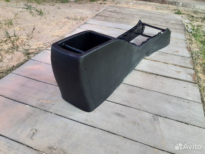 Консоль туннель на KIA ceed 2007 г