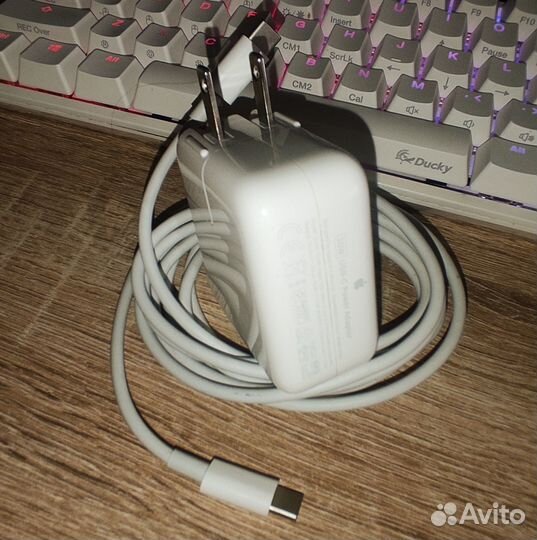 Блок питания Apple 30W USB-C Power Adapter