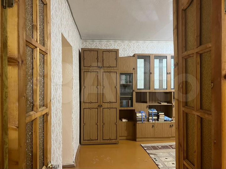 3-к. квартира, 60 м², 1/5 эт.