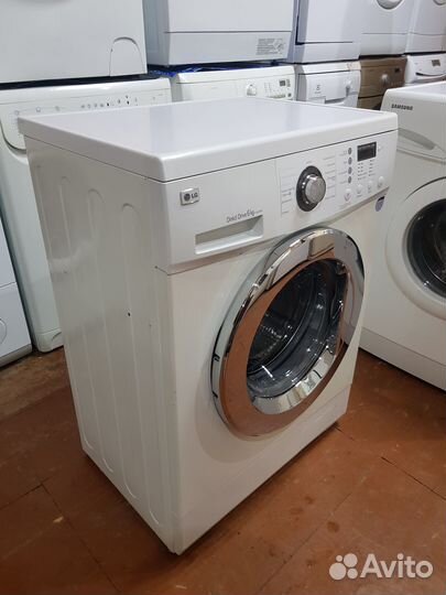 Стиральная машина узкая LG F-1022 NDR