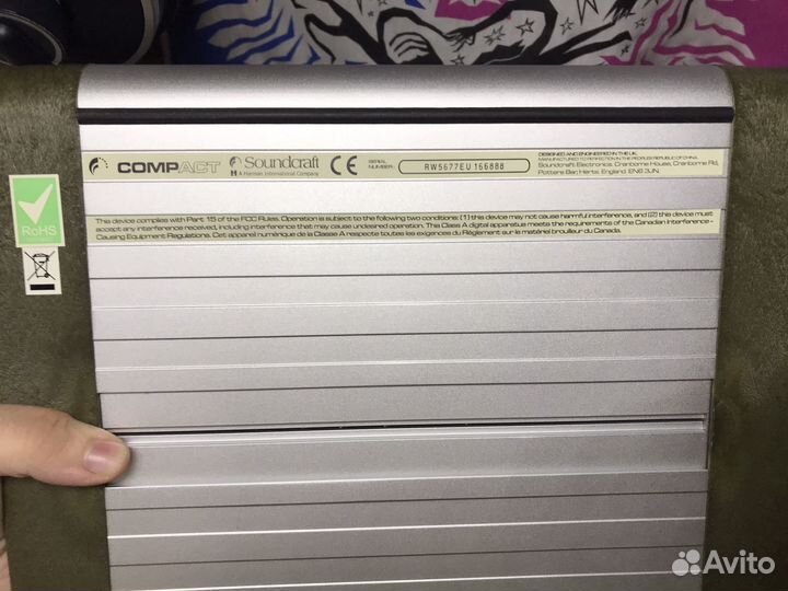 Микшерный пульт Soundcraft Compact 4