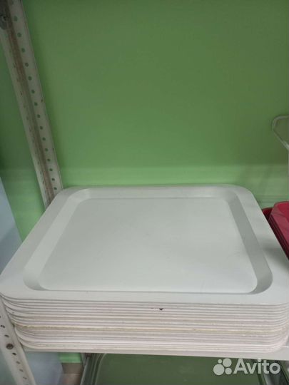 Подносы,ёмкости для товара