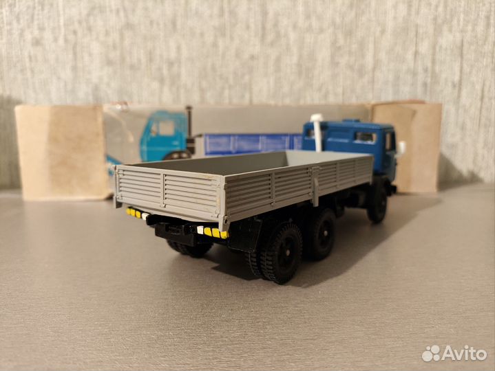Модель СССР 1/43 Камаз 5320 из 1980х