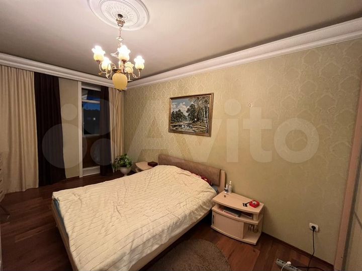 3-к. квартира, 104 м², 4/4 эт.