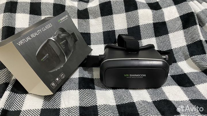 Шлем виртуальной реальности для телефона