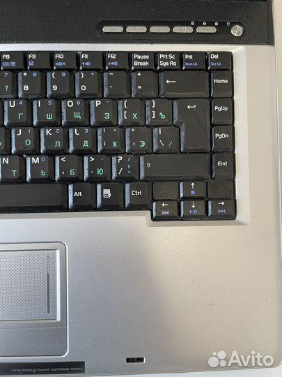 Ноутбук asus