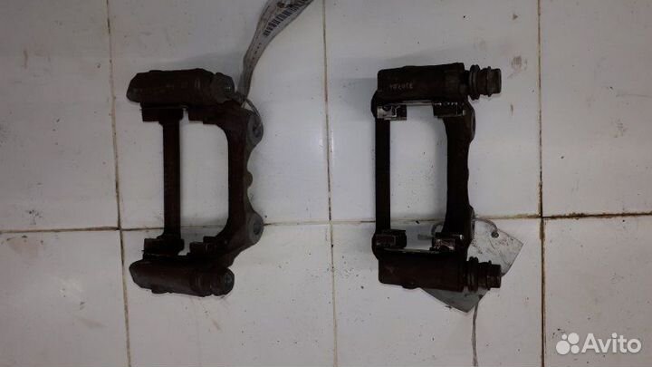 Скоба суппорта задняя Mercedes-Benz S-Class W222