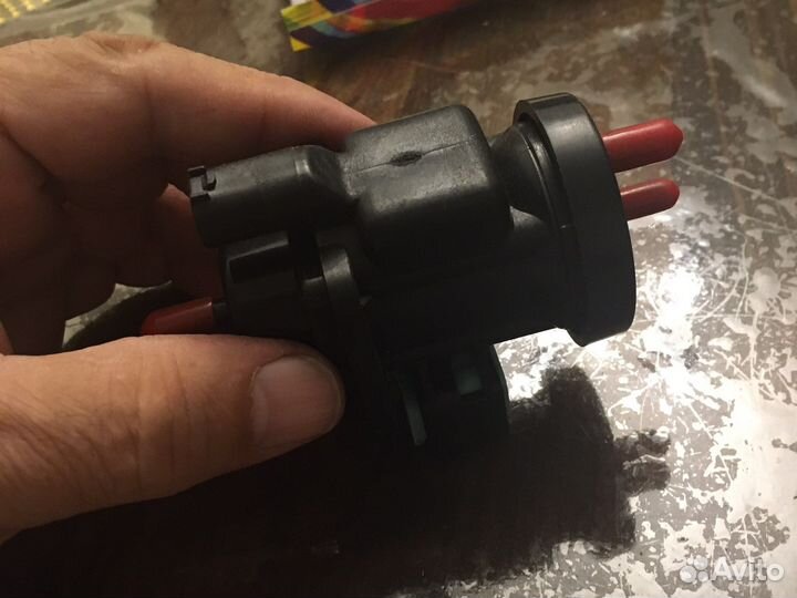 Продам клапан рециркуляции выхлопных газов EGR