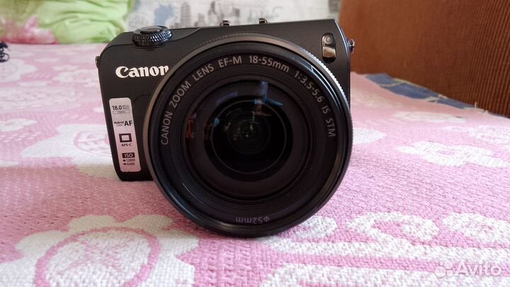 Canon EOS M EF-M 18-55 IS STM Kit