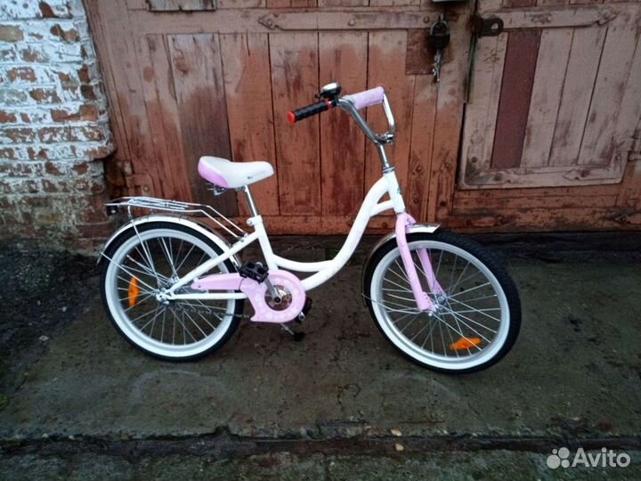 Велосипед б/у для девочки 6-9 лет