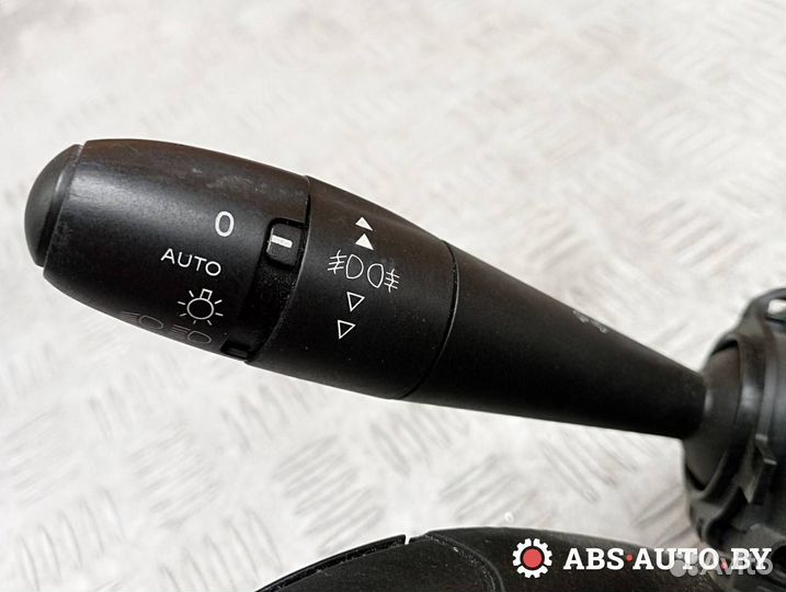 Переключатель подрулевой (стрекоза) Peugeot 5008