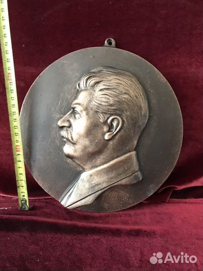 Барельеф Сталина копия
