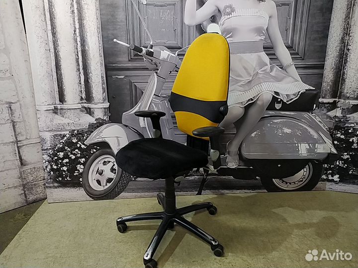 Кресло компьютерное martela, ткань б/у 12-411