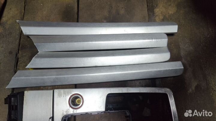 Накладка декоративная салона (комплект) Audi Q7 4L 4L0867409