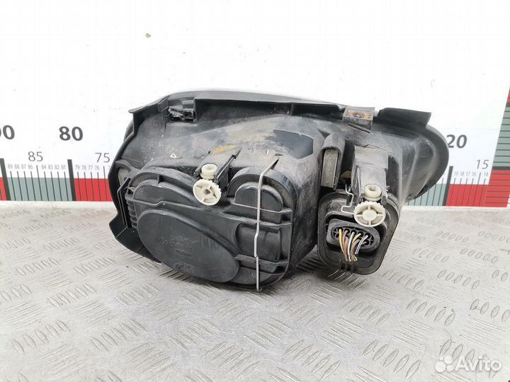 Фара передняя для Volkswagen Golf 4 1J1941017F