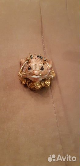 Фарфоровая лягушка