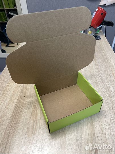 Коробка самосборная упаковочная подарочная