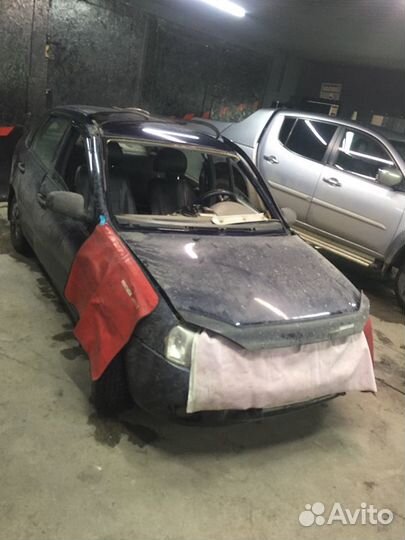 Лобовое ветровое стекло Renault Logan (Рено Логан)