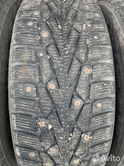 Nokian Tyres Hakkapeliitta 7 215/65 R16 102