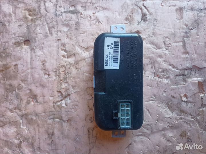 Часы Chevrolet Aveo T250 рест. 2007 96652426