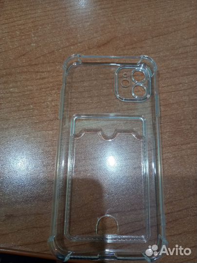 Чехол на iPhone 11 телефон продаю новый
