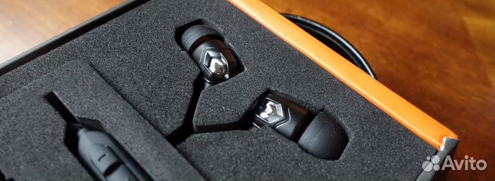 Наушники V-moda ZN 1-Button