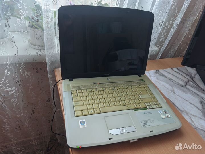 Ноутбук acer core2duo 3гб