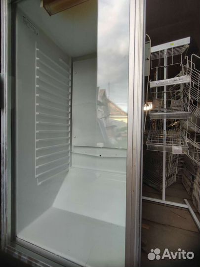 Холодильник витрина