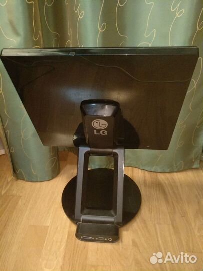 Монитор LG flatron slim