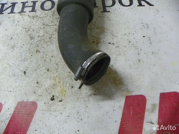 Патрубок воздушного фильтра Ford S-MAX