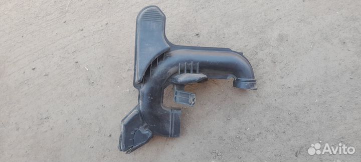 Резонатор фильтра KIA Rio 4 С дефектами