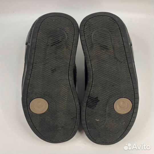 Osiris globe dvs es dc vans etnies adio circa