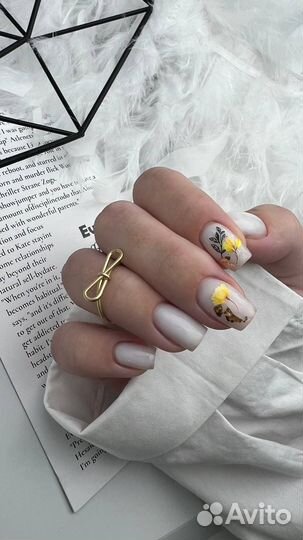 Нужна модель на маникюр