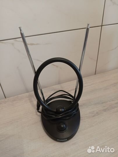 Антенна комнатная