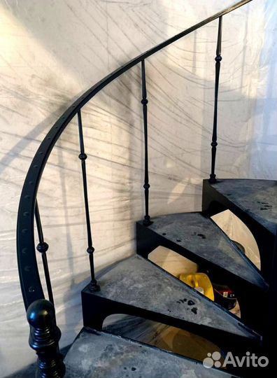 Лестница на монокосоуре