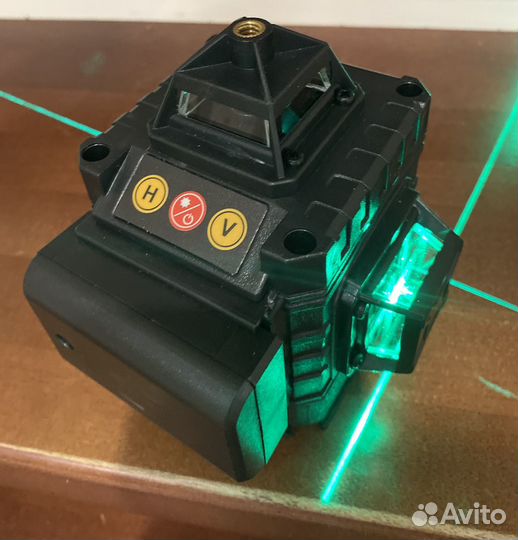 Лазерный уровень 4D