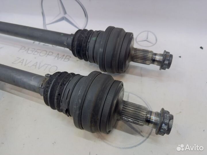 Полуось задняя Mercedes W204