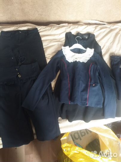 Школьные брюки, кофты, жилет, сарафан