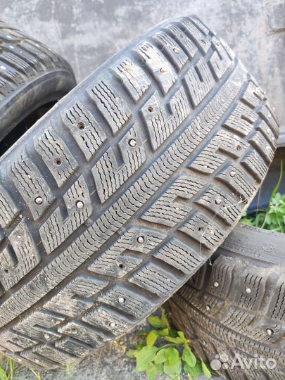 Kumho I'Zen KW22 215/50 R17 95T